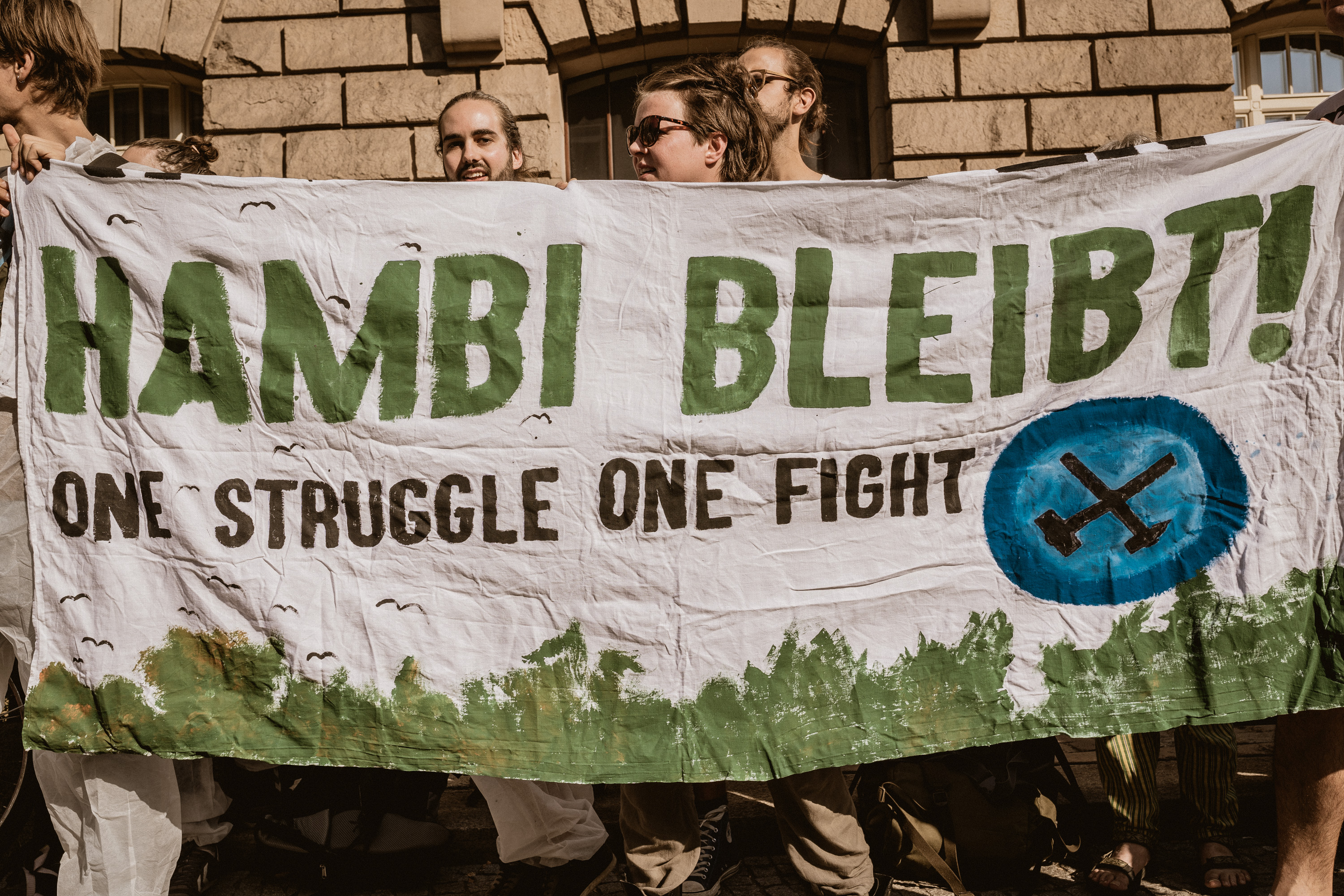 Critical Mass: #HambiBleibt – Kohleausstieg jetzt!  – So. 30.09, 12 Uhr